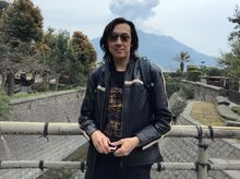 Stephen Tsang is fundraising for "Seeing is Believing"- Orbis