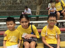 Ho , Ip & Wong 正為「三十週年家庭慈善步行日」籌款